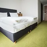 Otel Alb - &