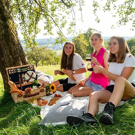 Alb - & 3* מרקלינגן