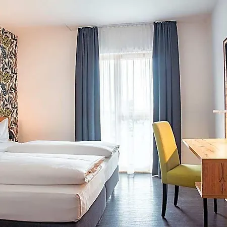 Alb - & Hotell