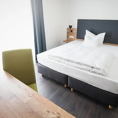 Alb - & Hotel