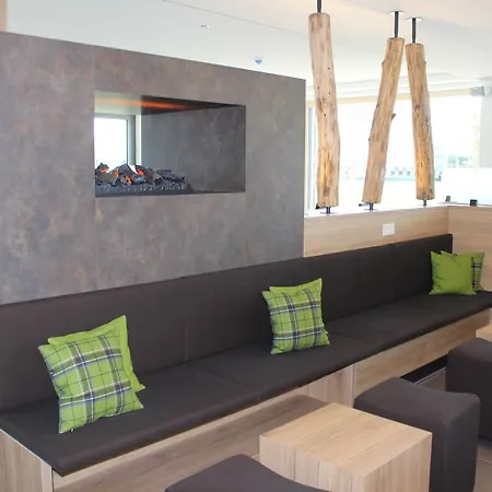 Alb - & Hotel 3*