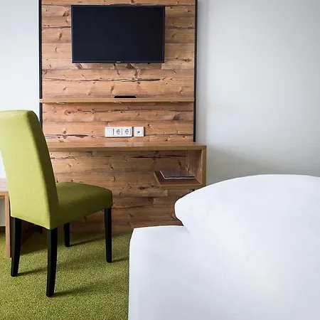 Hotel Alb - & 3*
